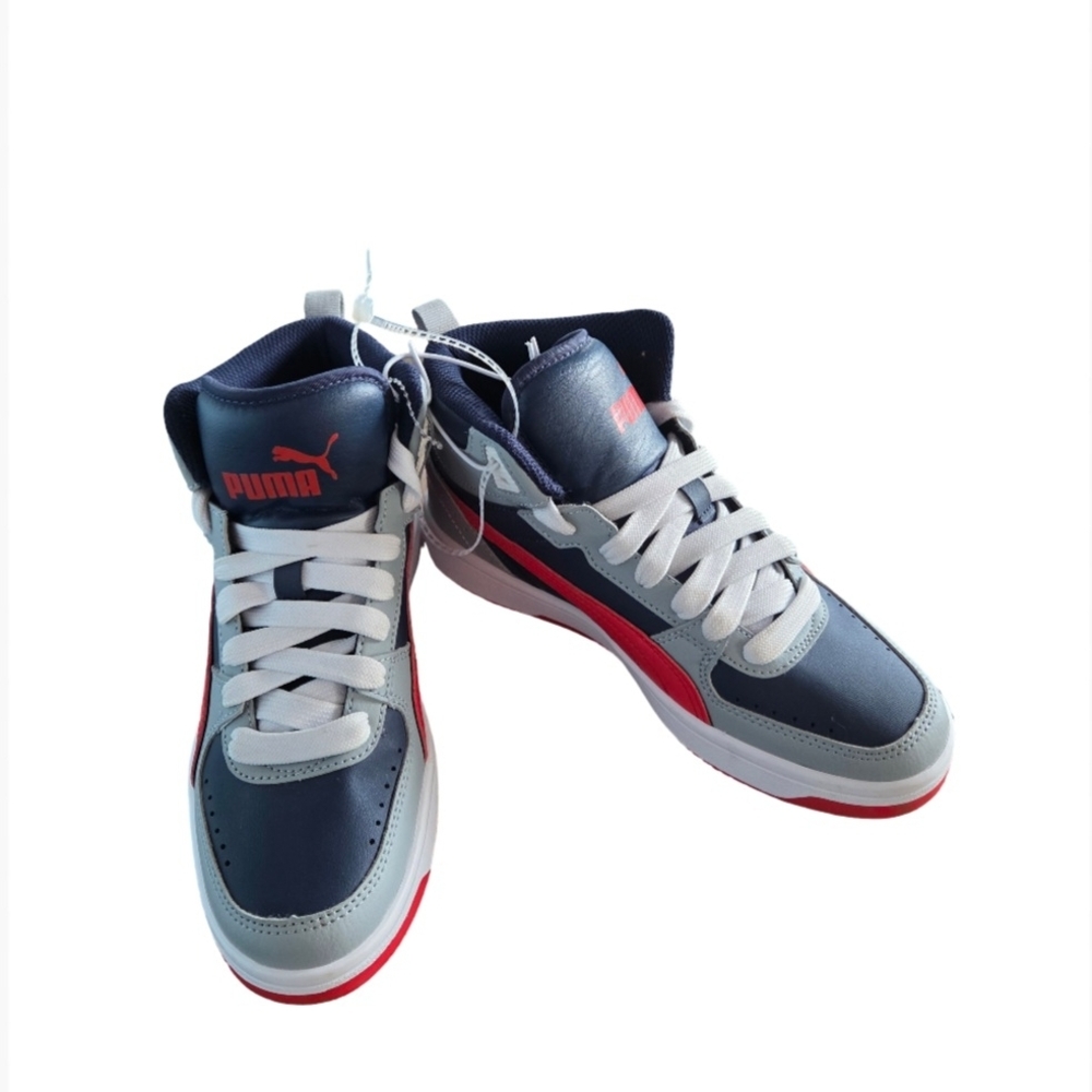NWOT Puma Big Kids Shoes Blue and Red High-Top Sneakers| Size 4 (22 cm).